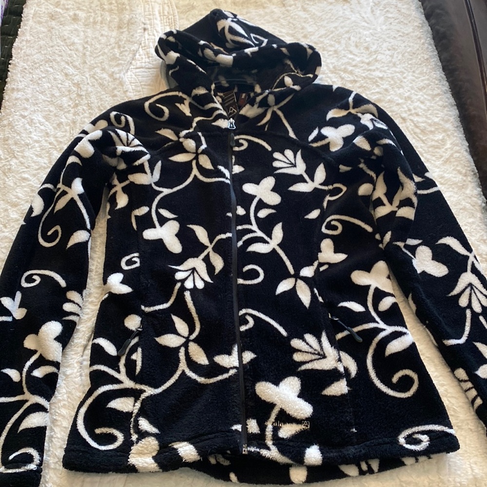 Womens small thermal Avalanche fleece jacket with hood